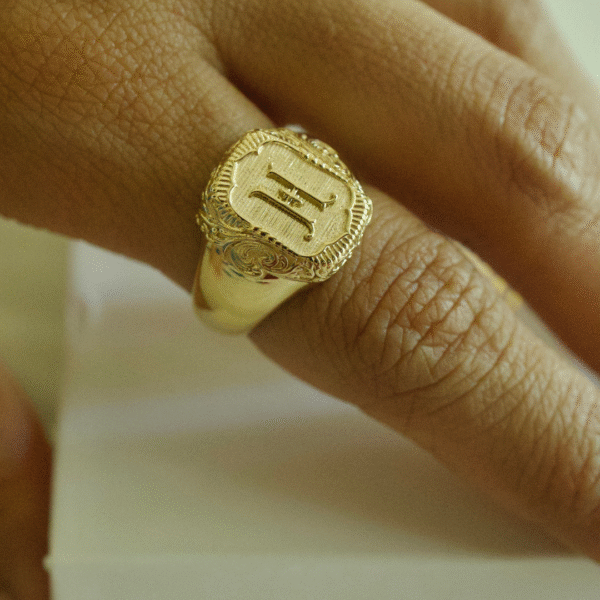 Family Heirloom Ring - Image 2